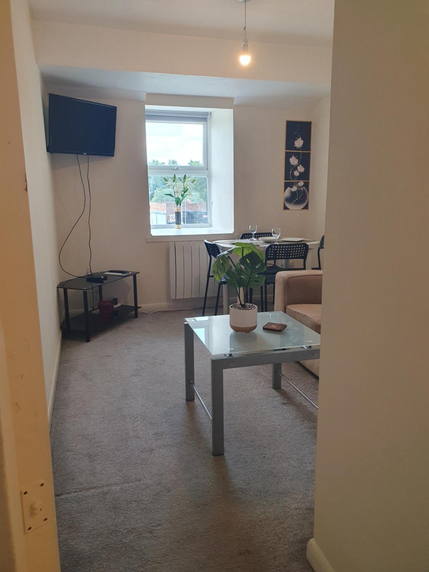 Lovely 1Bedrood Apartment Гилдфорд Екстериор снимка