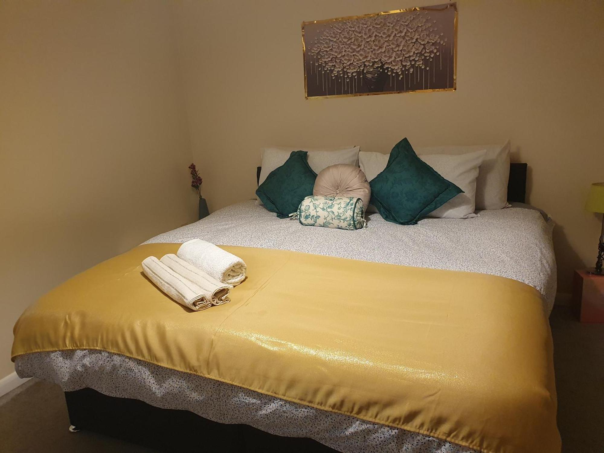 Lovely 1Bedrood Apartment Гилдфорд Екстериор снимка