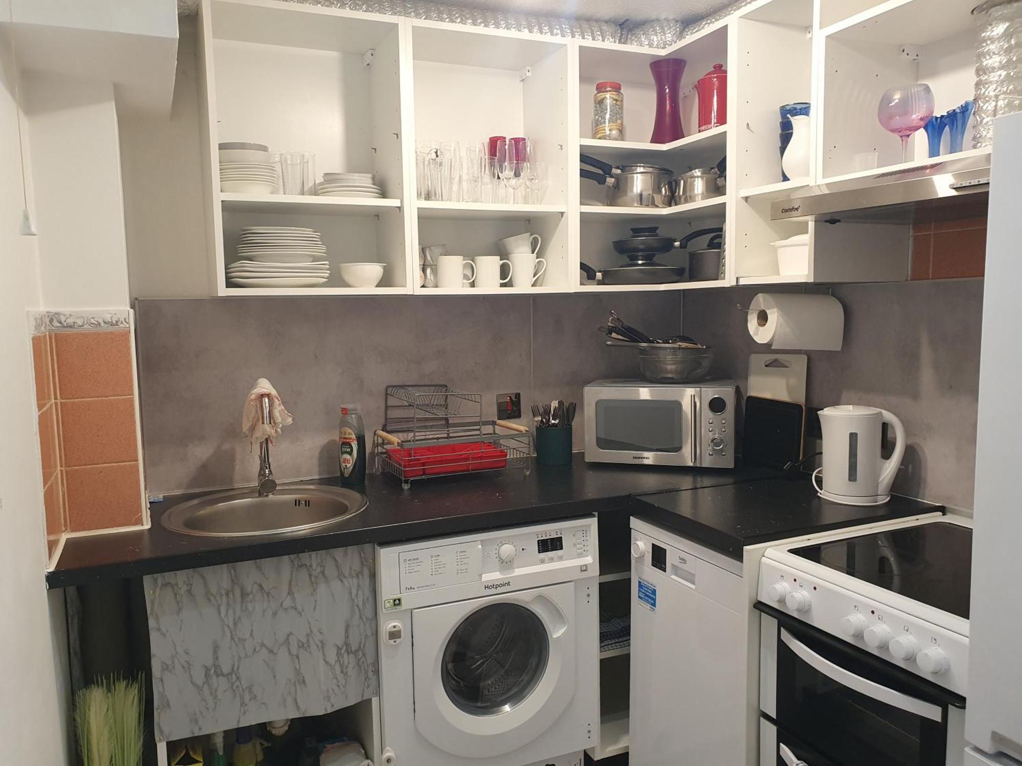 Lovely 1Bedrood Apartment Гилдфорд Екстериор снимка