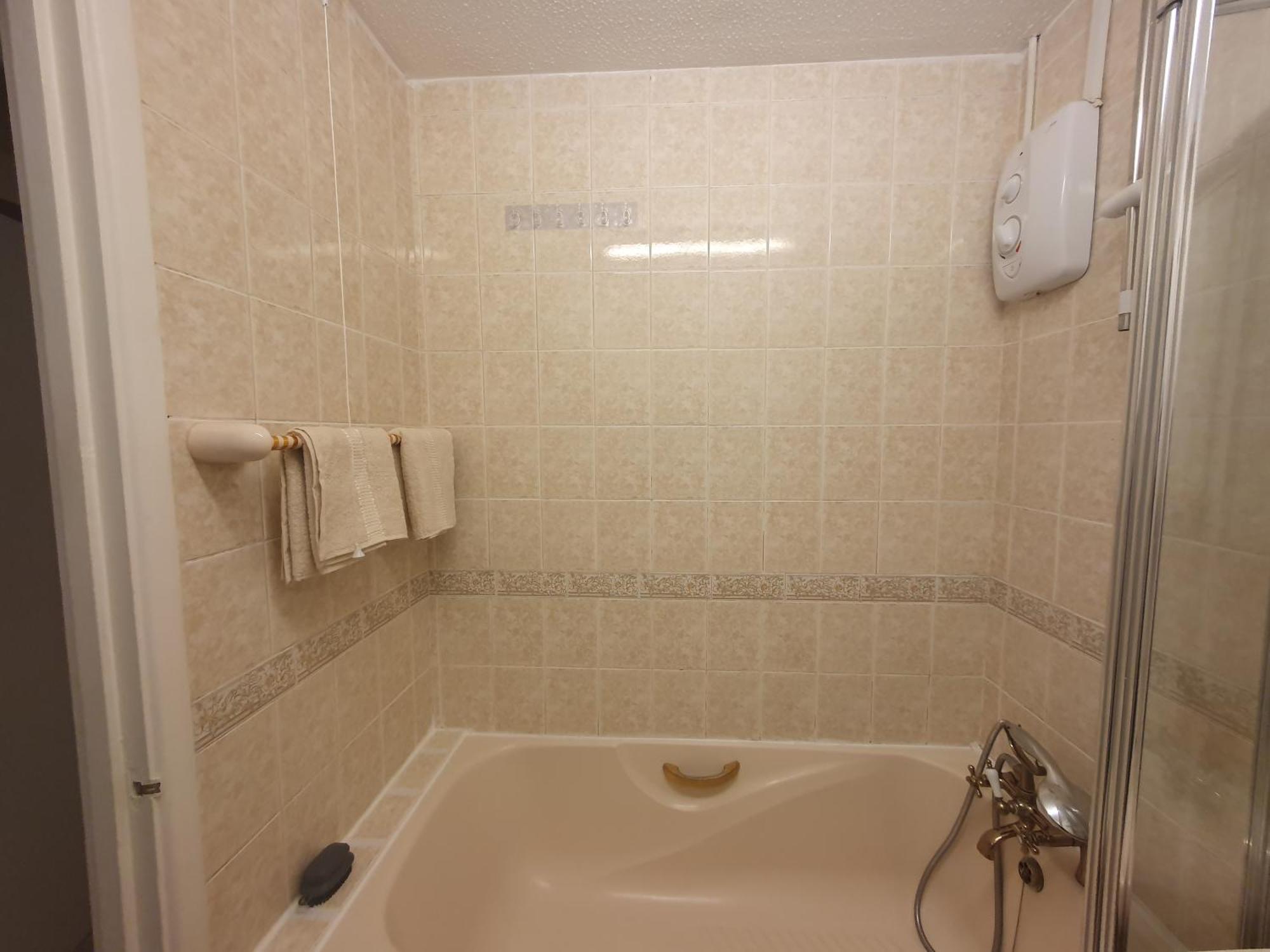 Lovely 1Bedrood Apartment Гилдфорд Екстериор снимка