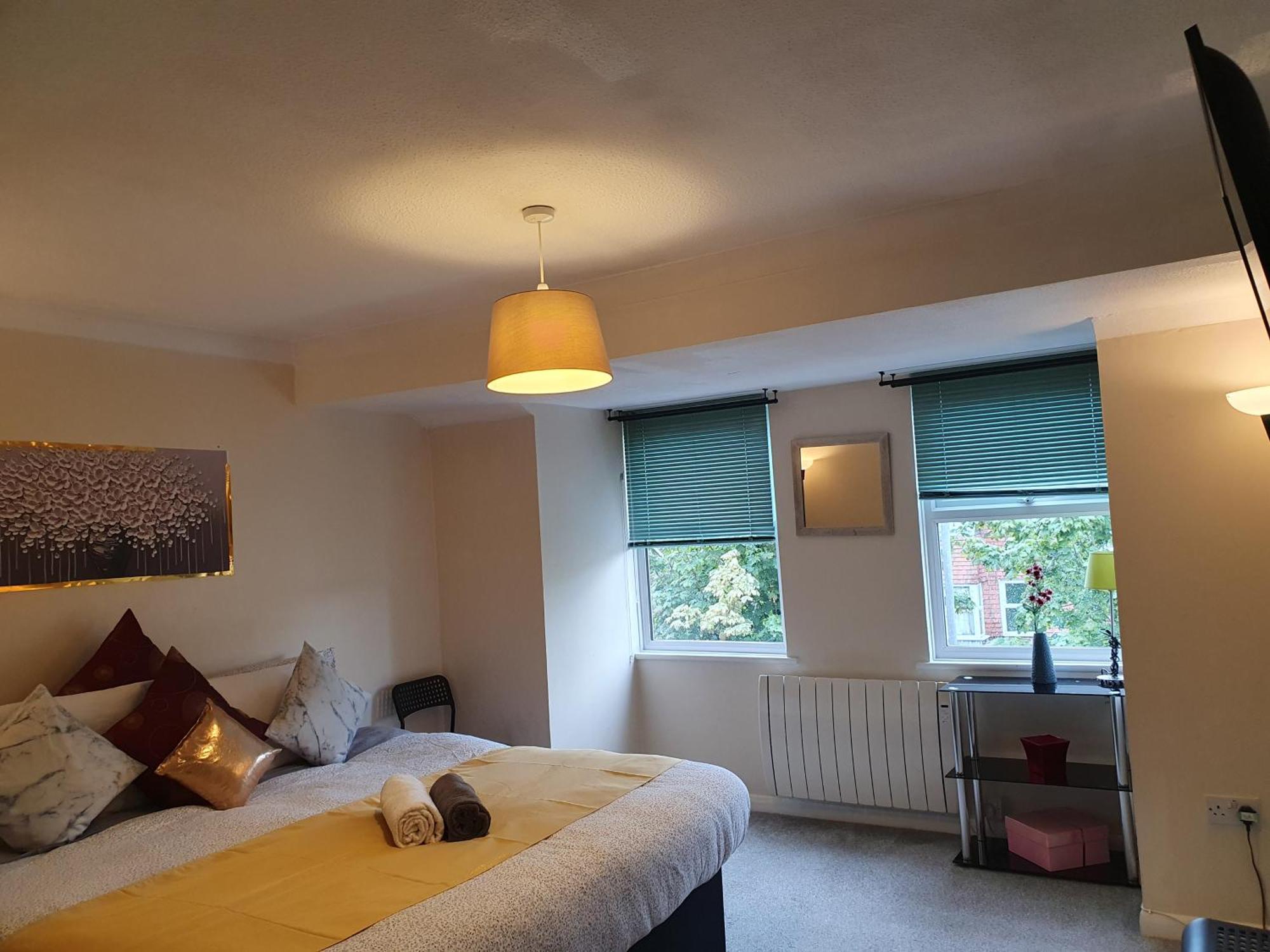 Lovely 1Bedrood Apartment Гилдфорд Екстериор снимка