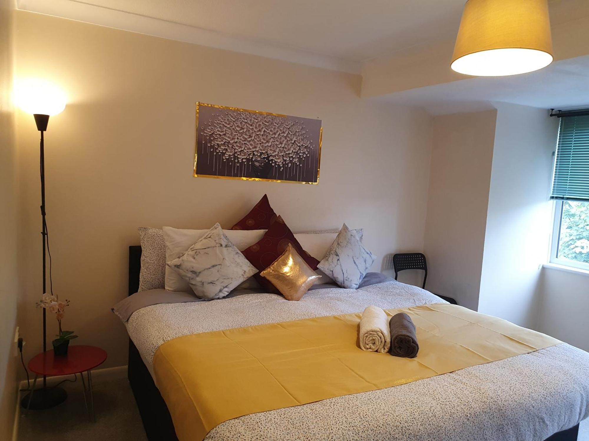 Lovely 1Bedrood Apartment Гилдфорд Екстериор снимка
